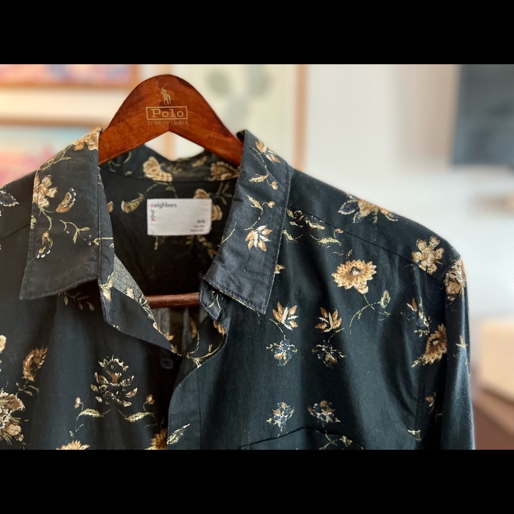 Your Neighbor Floral Button Up